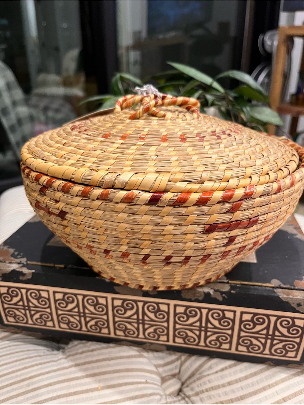 999 Vintage Handwoven Natural Seagrass Lidded Basket with Red Accent